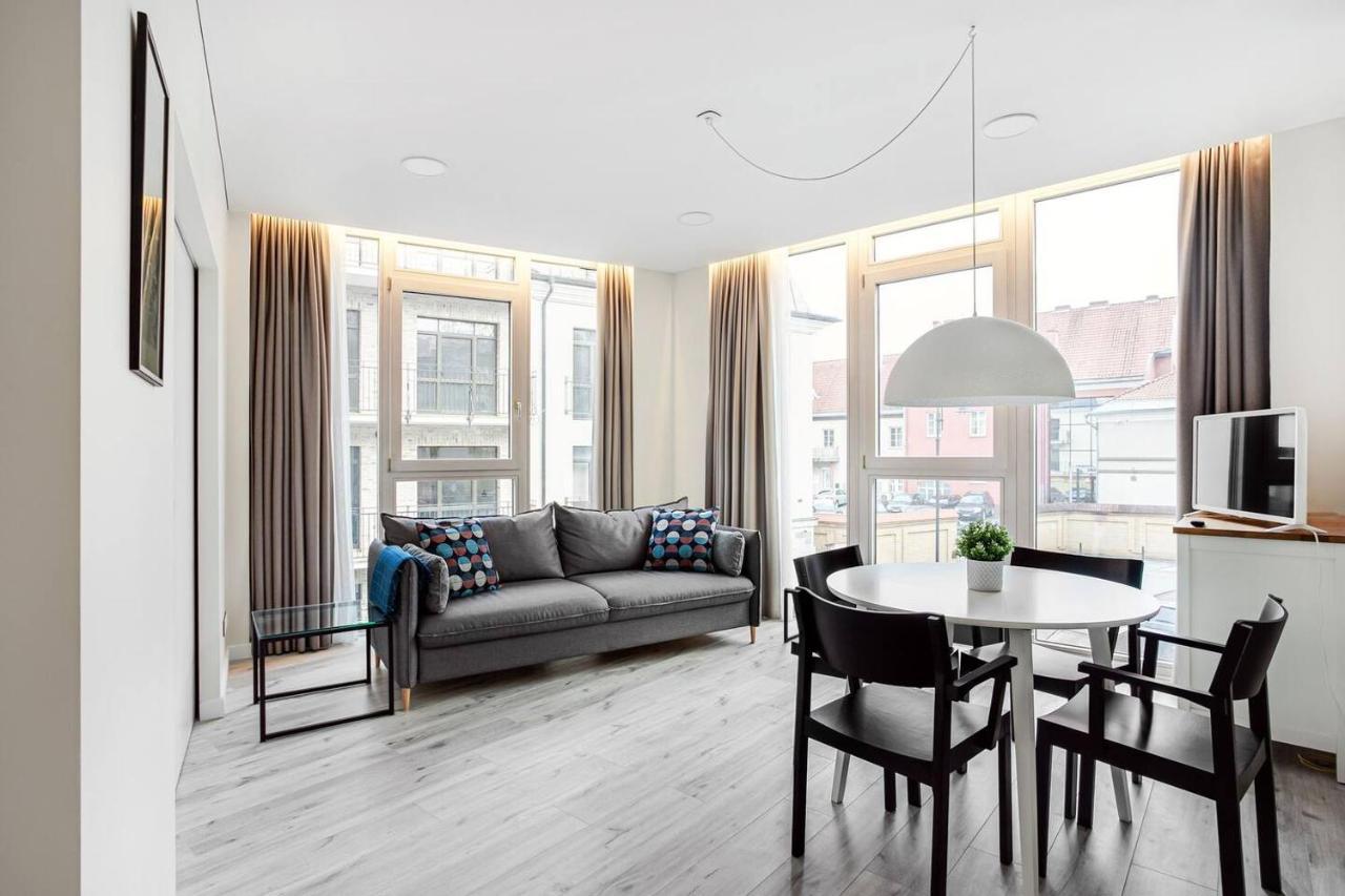 Happy Inn Vip, Self Check-In-24X7, A-C, Parking-In-The-Underground-Garage VNO Exteriér fotografie