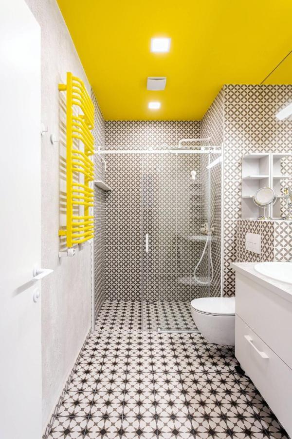 Happy Inn Vip, Self Check-In-24X7, A-C, Parking-In-The-Underground-Garage VNO Exteriér fotografie