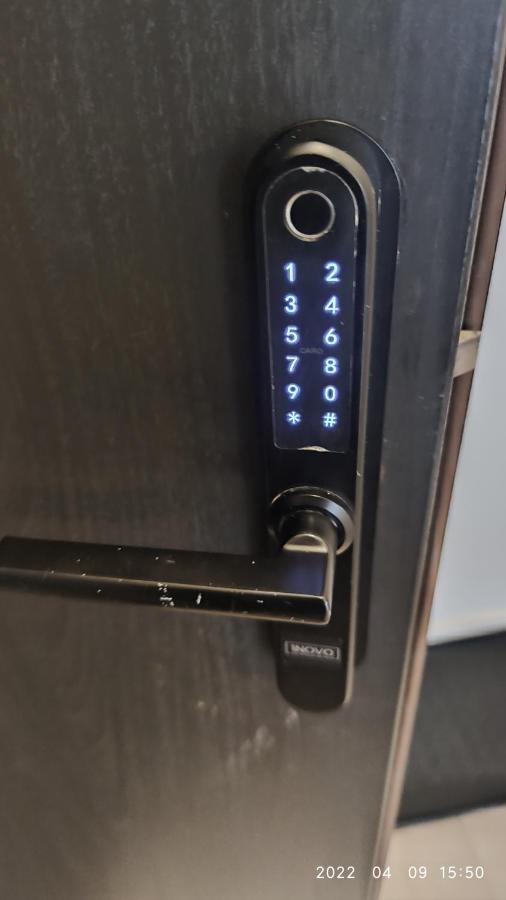 Happy Inn Vip, Self Check-In-24X7, A-C, Parking-In-The-Underground-Garage VNO Exteriér fotografie