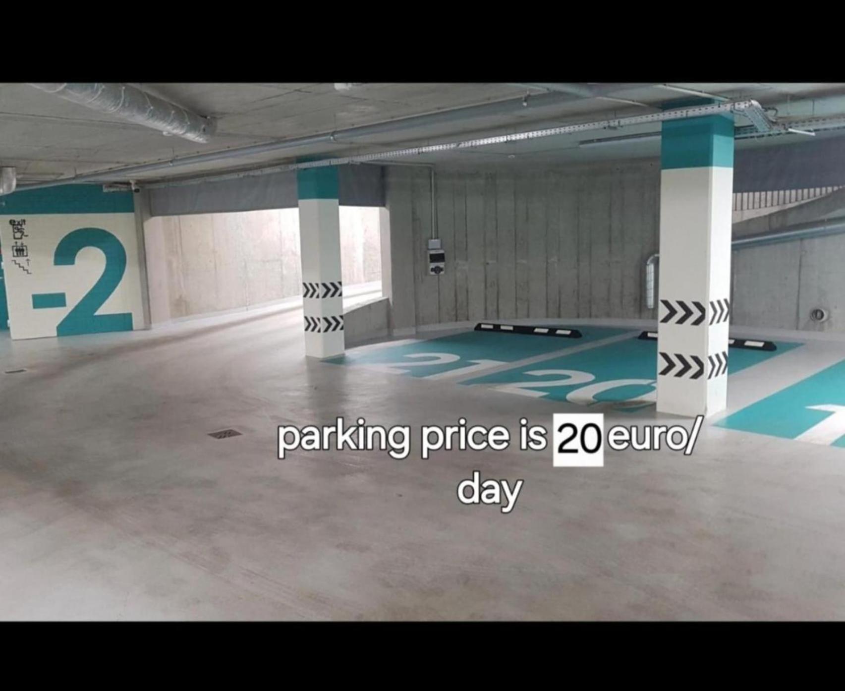 Happy Inn Vip, Self Check-In-24X7, A-C, Parking-In-The-Underground-Garage VNO Exteriér fotografie